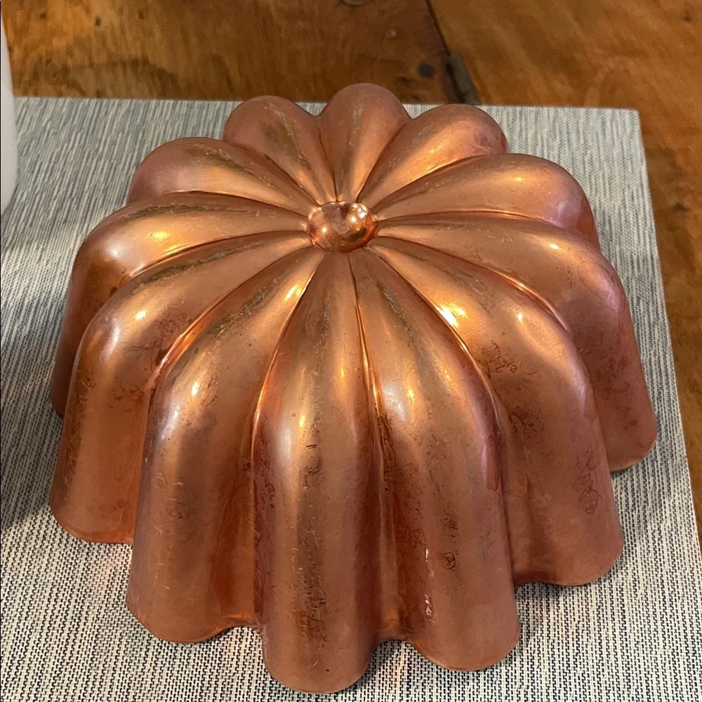 Vintage Copper Fluted Mold 3.5 Cup– Farmhouse Kitchen Décor